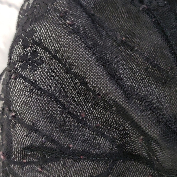 Vintage UnderCover Wear Sheer Lace Demi Cup Black Bra 34B Gently Used - Picture 9 of 12